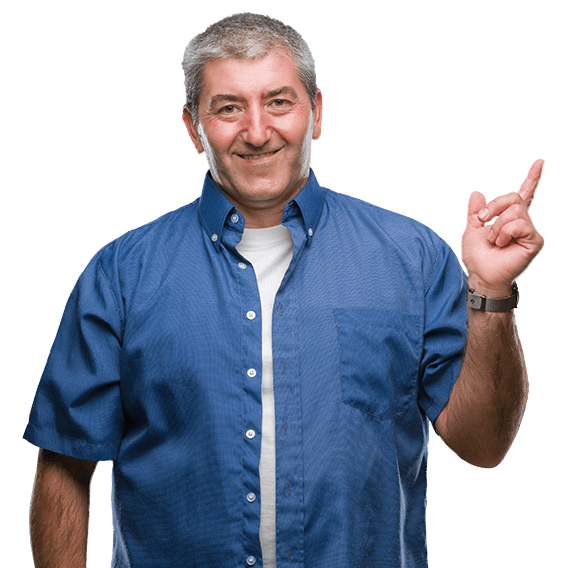 Mann mit kräftiger Statur weist mit dem Zeigefinger auf den stabilen Rahmen der CERAGEM-Liegen hin.